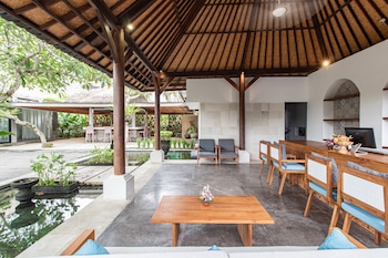 Belvilla Y Resort Near Monkey Forest,,3 star