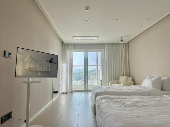 lebleu naksan hotel