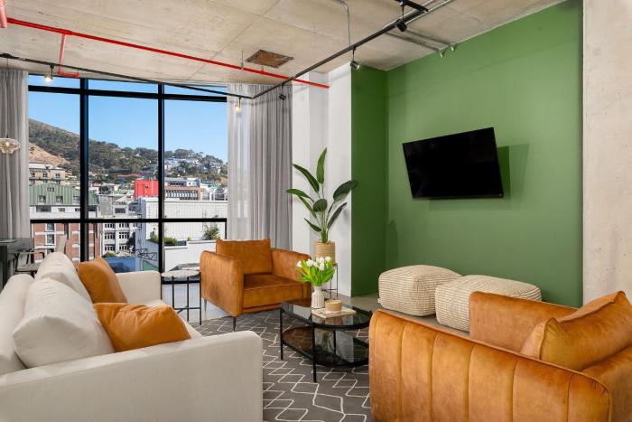 Neighbourgood Loop,,3 star