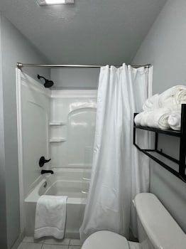 Road House Hotel & Rv Park,,2 star