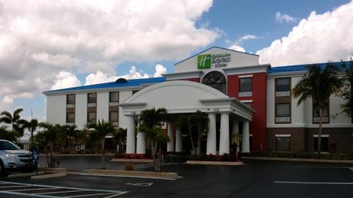 holiday inn express hotel and suites lake okeechobee by ihg