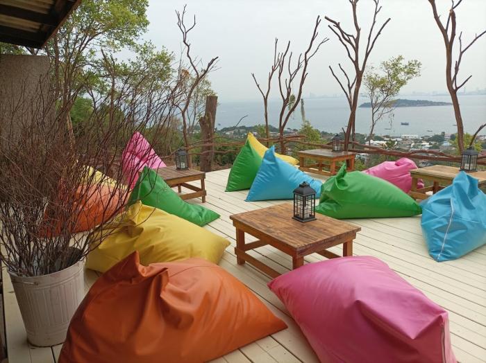 parinya hill homestay and cafe koh larn