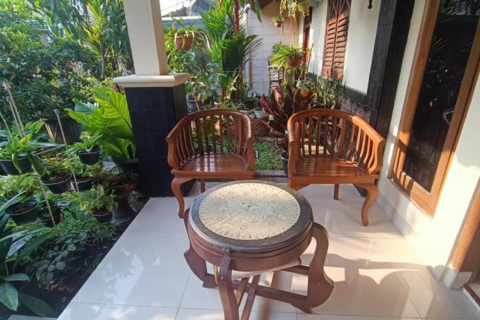 Spot On 93832 Lies Kostel Syariah,,2 star