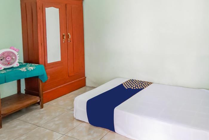 spot on 93879 wunut homestay syariah