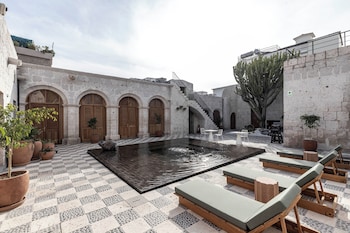palacio guaqui