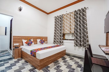 Shree Mahidev Palace Ayodhya,,3 star