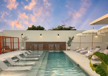 bali posh hotel pr