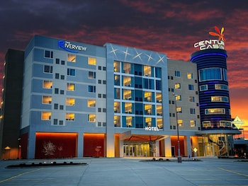 The Riverview,,4 star