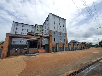 Zanzibar Towers Nnewi,,3 star