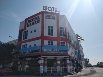 Oyo 90995 Hotel Nk Impian,,2 star
