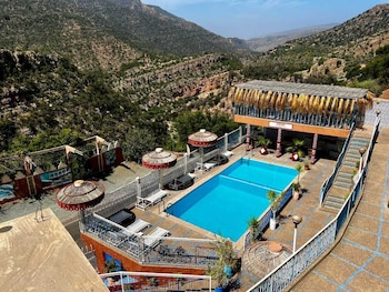 Auberge Les Montagnes Du Paradis,,3 star