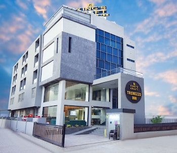 Kings Kraft Tremezzo Inn Somnath,,3 star
