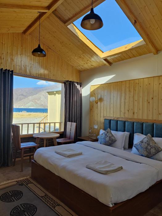 Rangjon Resort,,2 star