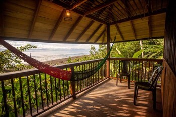 Ostional River,,2 star