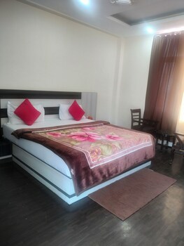 The Shagun Grand,,2 star
