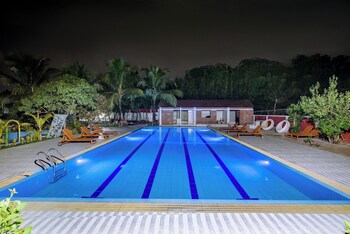 Kokomo Sunset Resort,,3 star