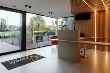 cc nomie hotel restaurant