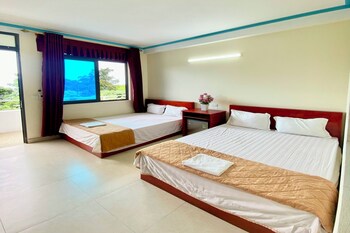 Thanh Trung Van Chay Hotel,,3 star