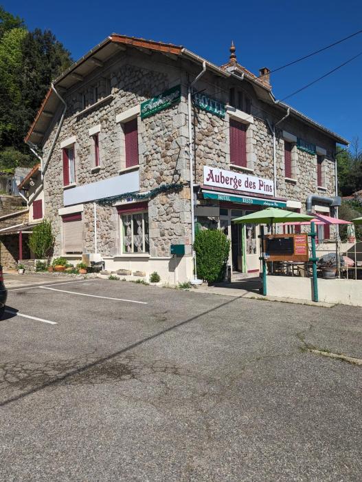 auberge des pins