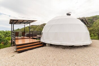 Potrero Glamp,,2 star