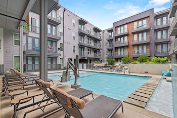 Placemakr Downtown Austin,,4 star