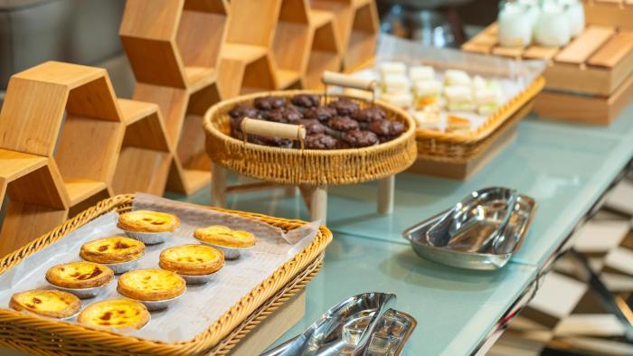holiday inn wuhan houguan lake by ihg