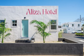 aliza hotel
