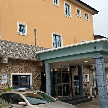 Carlton Gate Hotel Festac,,3 star