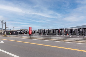 Hotel R9 The Yard Karatsu,,2 star