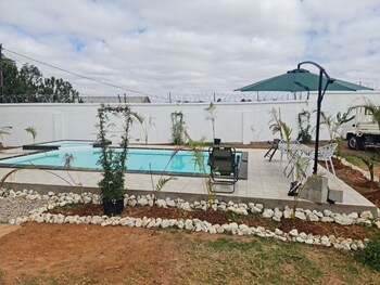 Hotel Sundew - Ivato Airport,,3 star