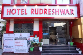 hotel rudreshwar