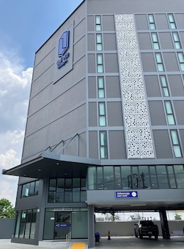 one budget hotel tak maesot
