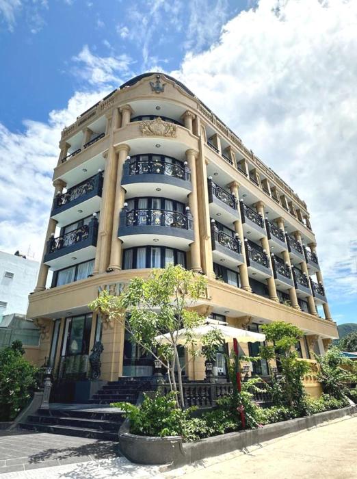 nereus hotel