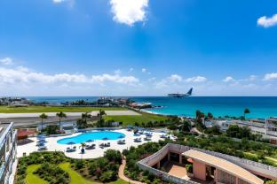 royal islander resort la terrasse