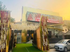 Hotel Lagoona And Banquet Hall,,3 star