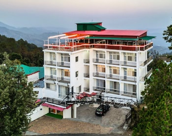 Ai 360 Degree Hotel Lansdowne,Gijar,4 star