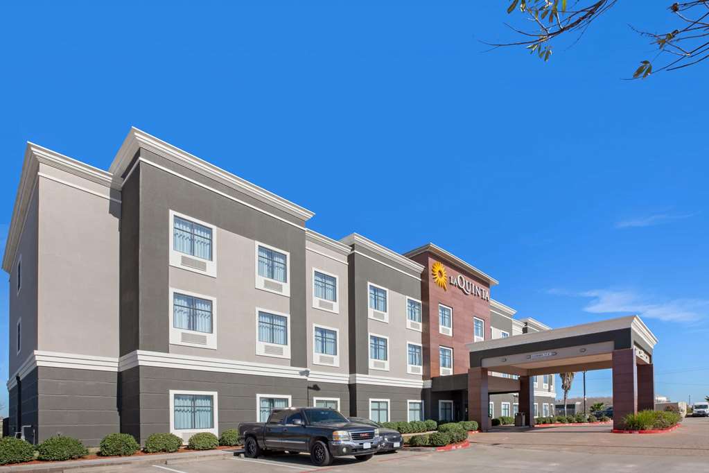 la quinta inn and suites by wyndham pasadena north