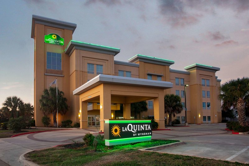 La Quinta Inn & Suites By Wyndham Pearsall,Dilley>>Cotulla,3 star