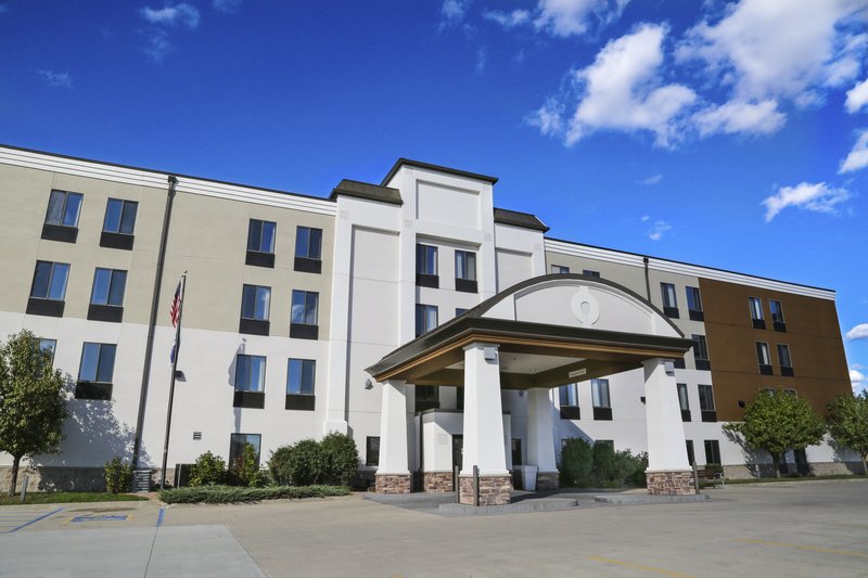 holiday inn express fargo west acres by ihg