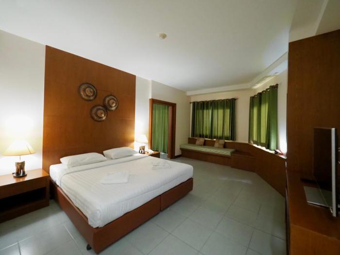 Central Place Hotel,,3 star