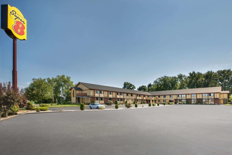 Quality Inn,Watertown>>New Haven,2 star