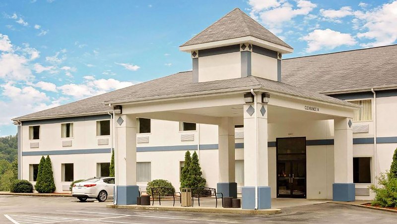 Magnuson Hotel West Liberty,Morehead>>Campton,2.5 star