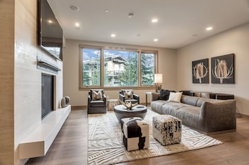 Premium Junior Three Bedroom 3 Apartment Hotel By Redawning,6702 Stein Circle,3 star