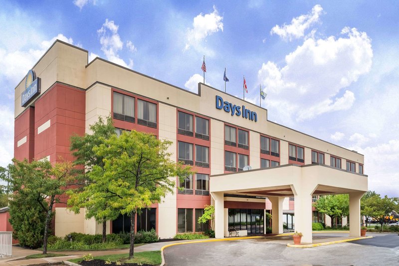 clarion pointe near erie casino