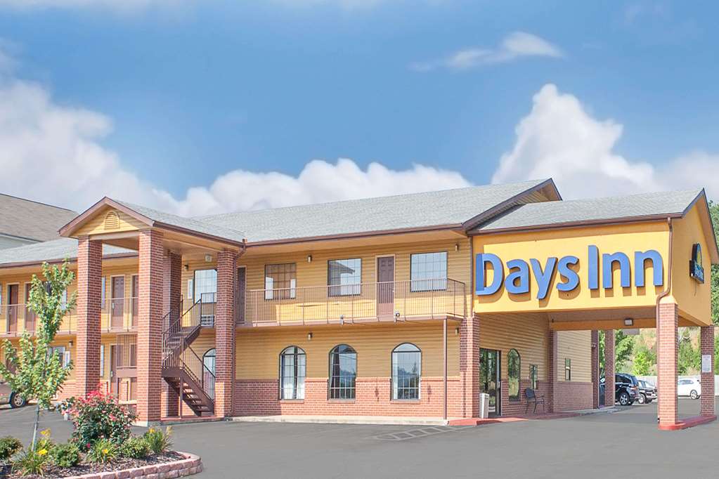 days inn by wyndham fayetteville