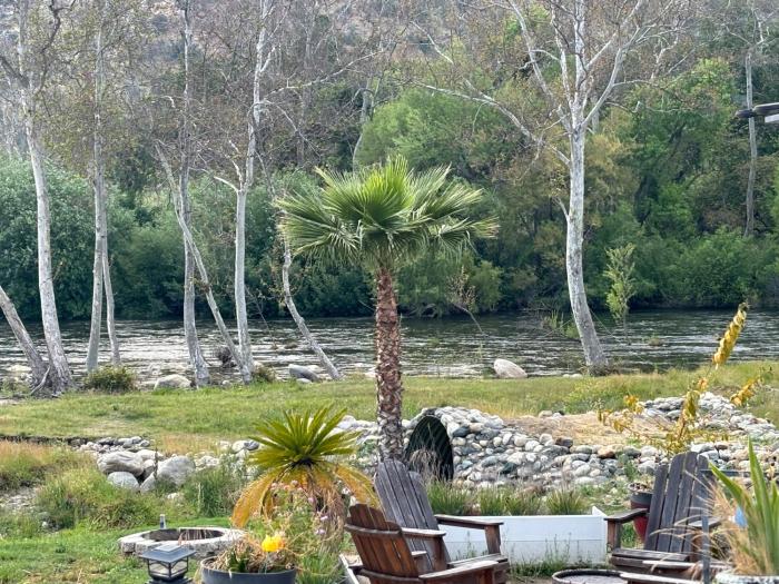 Sequoia Riverfront Cabins,Sequoia National Park>>Fresno County,3 star