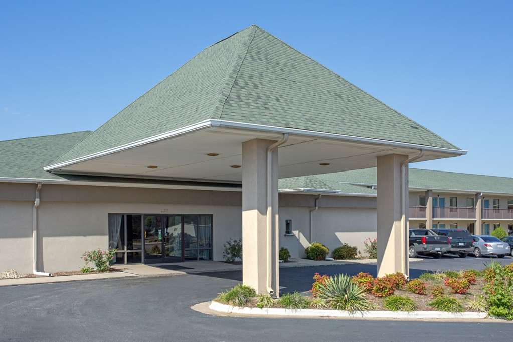 Super 8 By Wyndham Dunn,Fayetteville>>Dunn,2 star