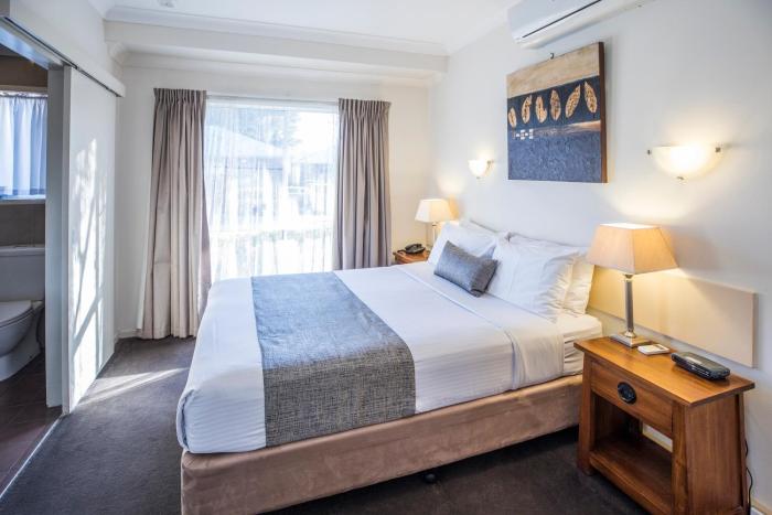 Emerald Maraboon Motor Inn,Emerald>>Capricorn,4 star
