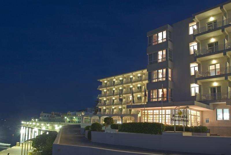 Barcelo Hamilton Menorca - Adults Only,Ciutadella De Menorca>>Cala Alcaufar,4 star