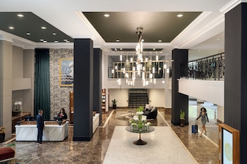 american hotel atlanta downtown tapestry collection hilton